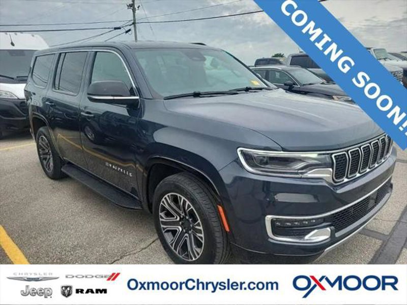 Certified 2024 Jeep Wagoneer Series II w/ Flexible Seating Group image 1