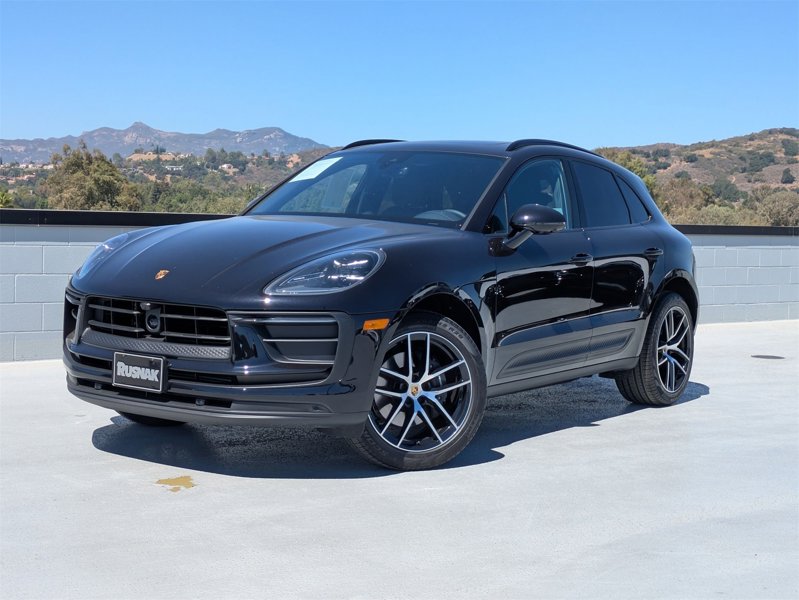 Certified 2025 Porsche Macan image 1