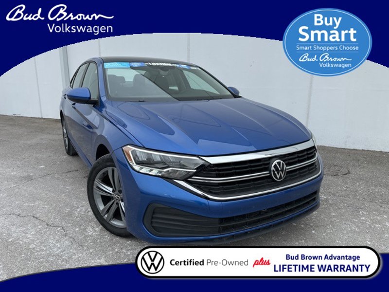 Certified 2024 Volkswagen Jetta SE image 1