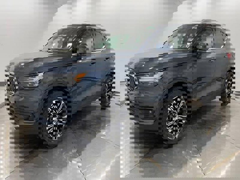 Certified 2022 Volvo XC40 T5 Inscription w/ Advanced Package image 1
