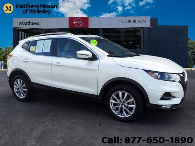 Certified 2021 Nissan Rogue Sport SV image 1