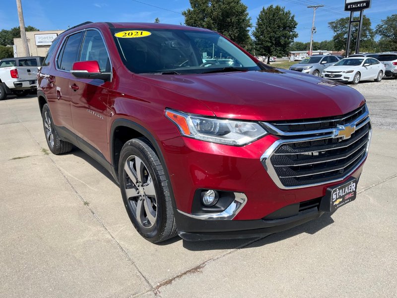Certified 2021 Chevrolet Traverse LT w/ LT Premium Package image 1