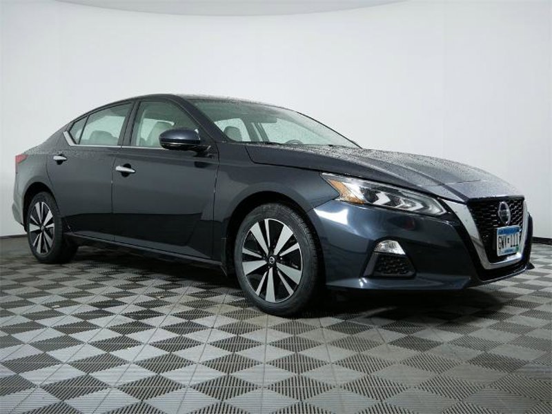 Certified 2021 Nissan Altima 2.5 SV w/ SV Premium Package image 1