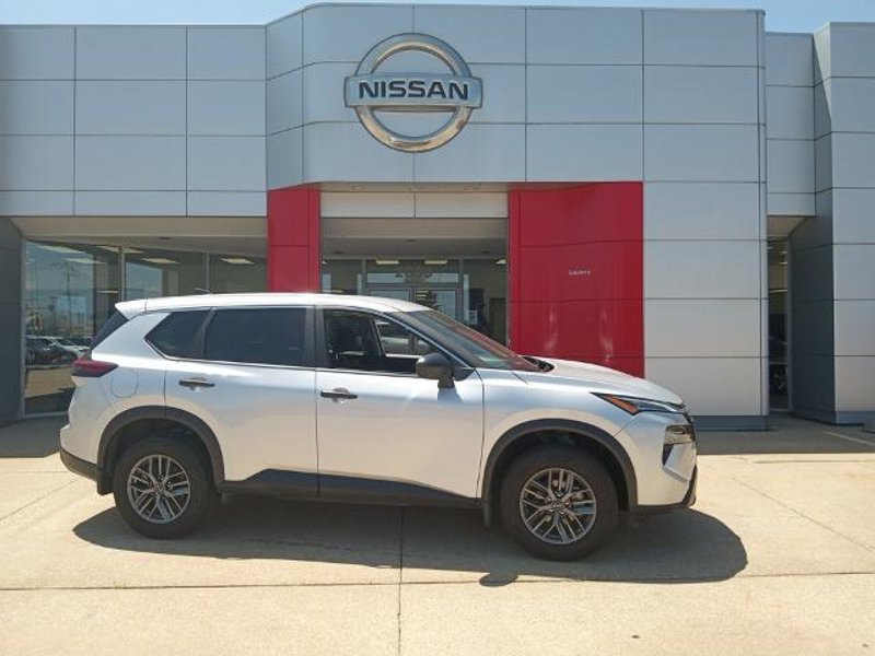 Certified 2025 Nissan Rogue S image 1