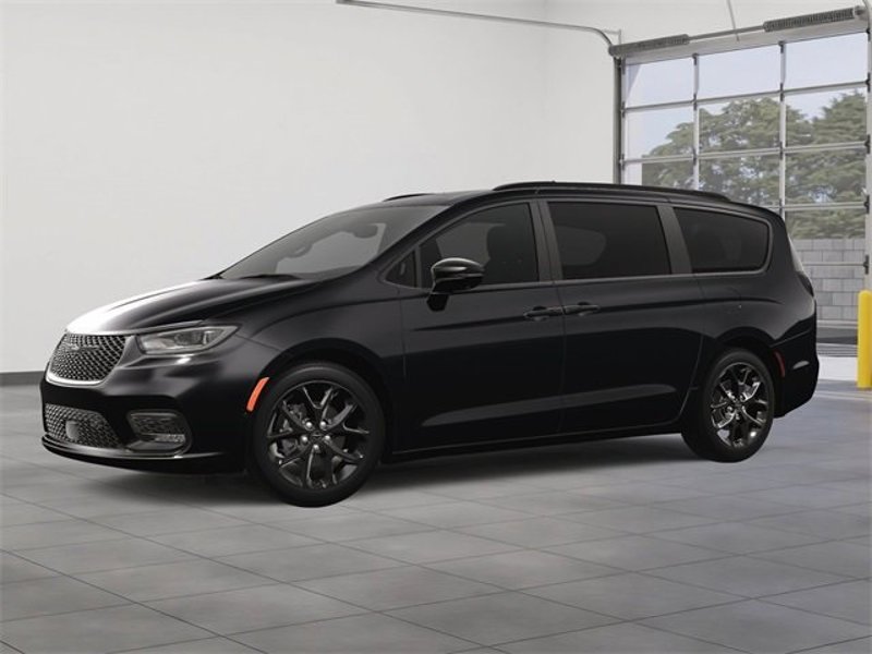 New 2025 Chrysler Pacifica Limited w/ Uconnect Theater Family Group image 1