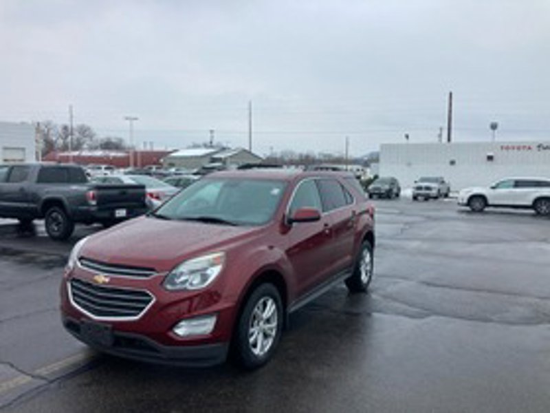 Used 2017 Chevrolet Equinox LT image 1