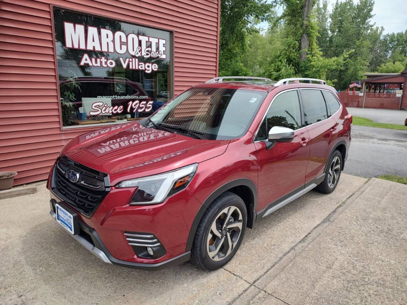 Used 2022 Subaru Forester Touring image 1