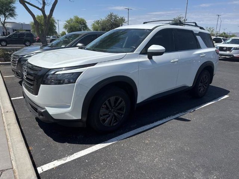 Certified 2025 Nissan Pathfinder SV w/ Black Appearance Package image 1