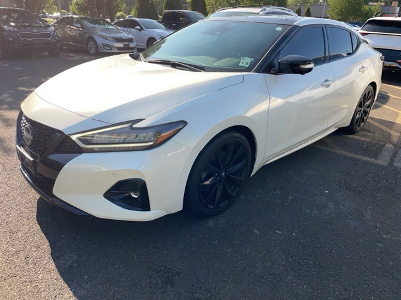 Certified 2023 Nissan Maxima SR image 1