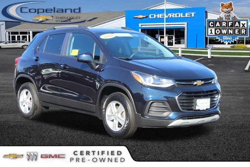 Certified 2022 Chevrolet Trax LT w/ LT Convenience Package image 1