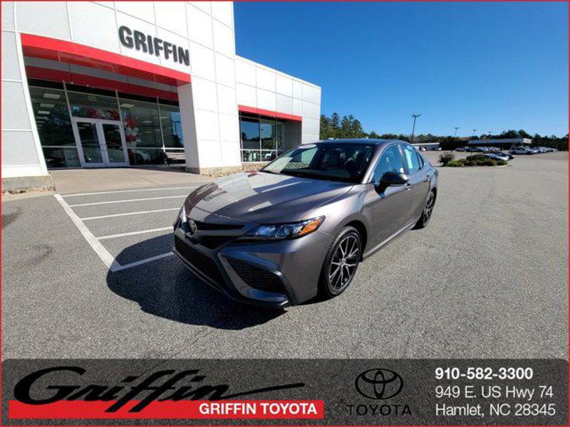 Certified 2023 Toyota Camry SE image 1