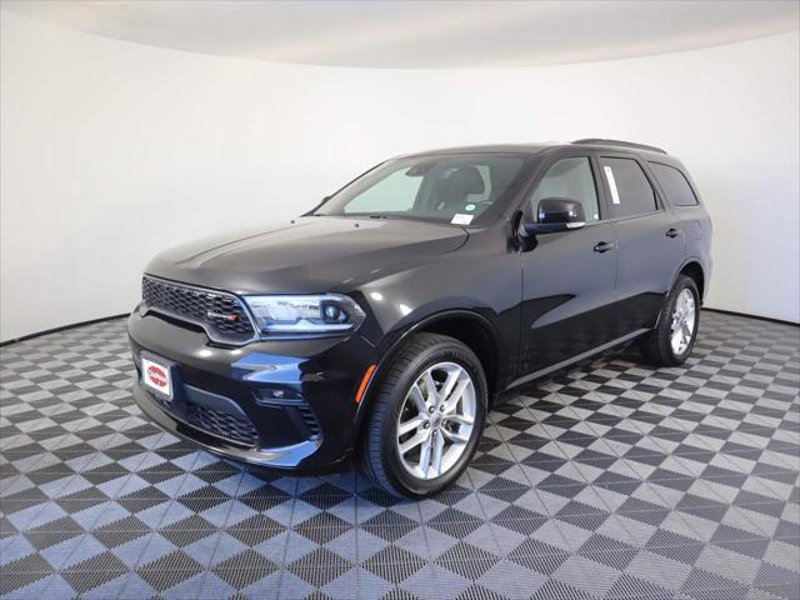 Certified 2023 Dodge Durango GT image 1