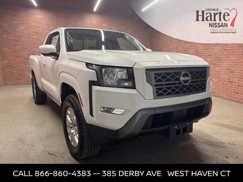 Certified 2024 Nissan Frontier SV w/ SV Convenience Package image 1
