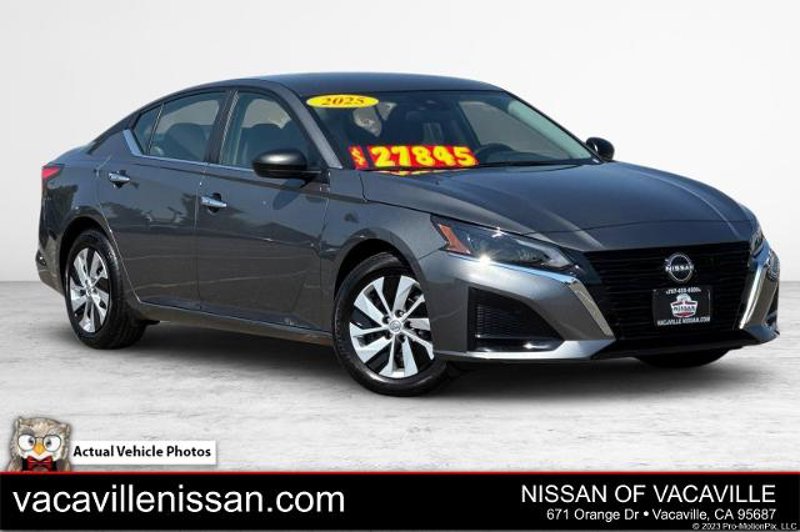 Certified 2025 Nissan Altima 2.5 S image 1