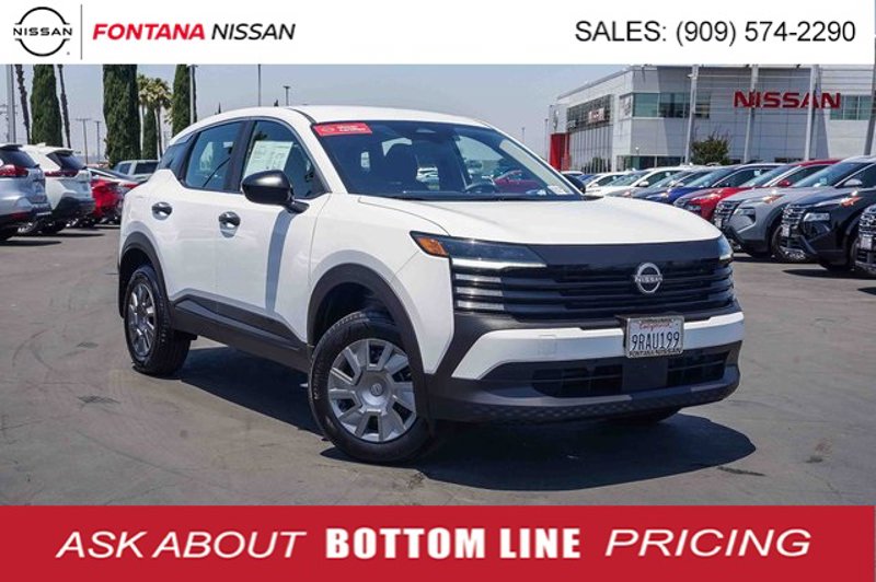 Certified 2025 Nissan Kicks S image 1