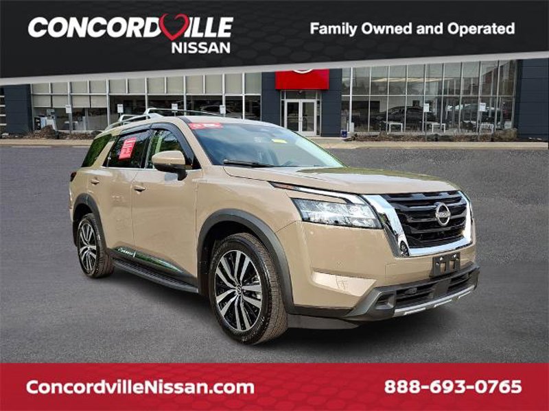Certified 2023 Nissan Pathfinder Platinum image 1