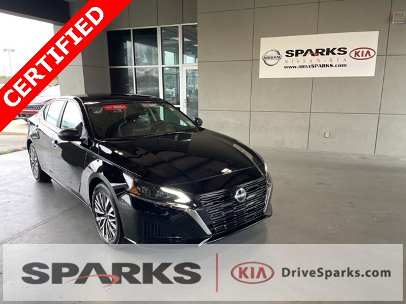 Certified 2025 Nissan Altima 2.5 SV image 1