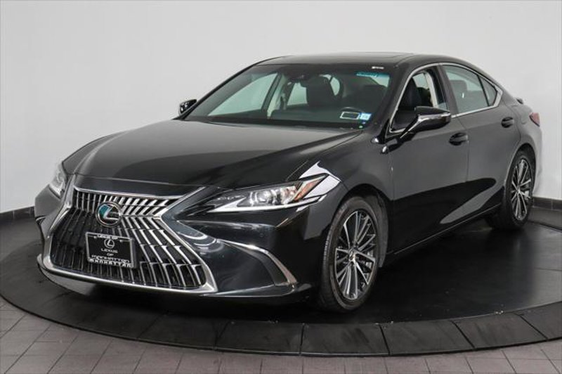 Certified 2023 Lexus ES 300h w/ Premium Package image 1