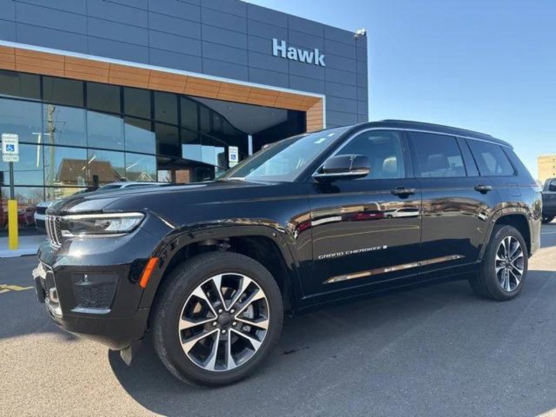 Certified 2024 Jeep Grand Cherokee L Overland image 1