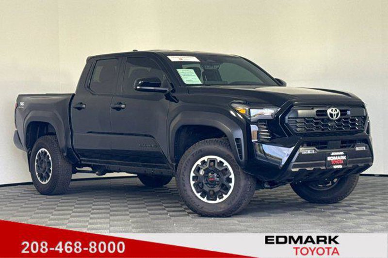Certified 2024 Toyota Tacoma TRD Off-Road image 1