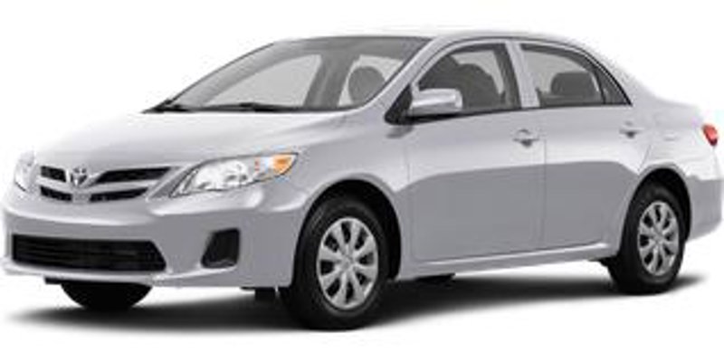 Used 2013 Toyota Corolla LE image 1