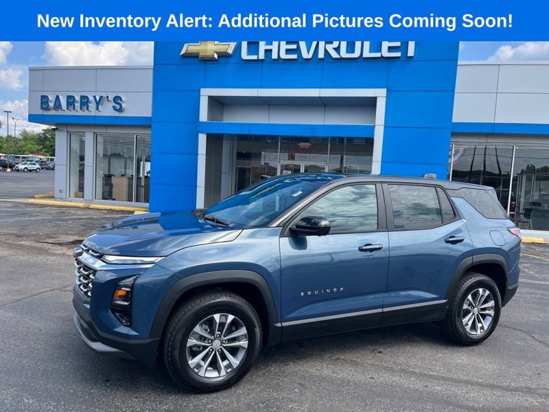 New 2026 Chevrolet Equinox LT w/ Convenience Package II image 1