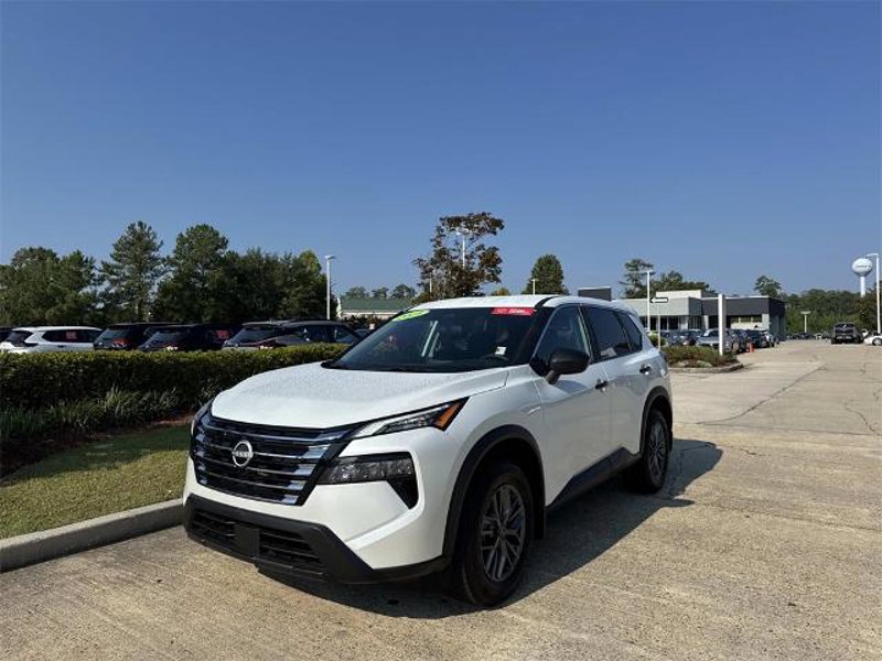 Certified 2025 Nissan Rogue S image 1