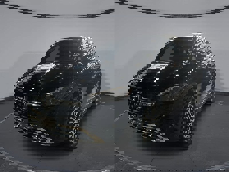 Certified 2025 Mercedes-Benz GLA 250 4MATIC image 1