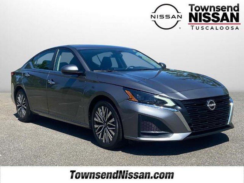Certified 2023 Nissan Altima 2.5 SV image 1