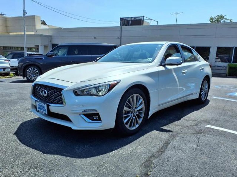 Certified 2023 INFINITI Q50 Luxe image 1