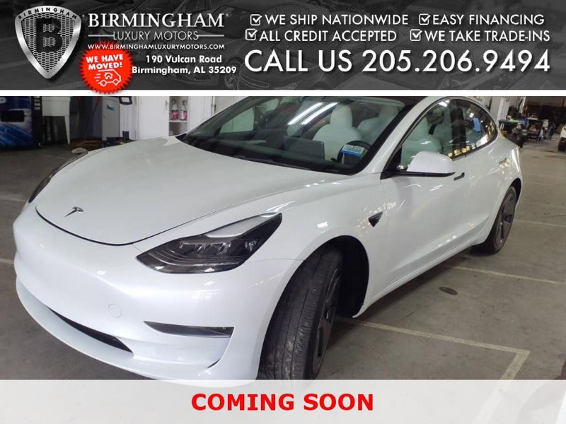 Used 2023 Tesla Model 3 Standard Range image 1