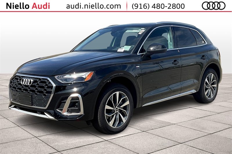 Certified 2024 Audi Q5 2.0T Premium w/ Convenience Package image 1