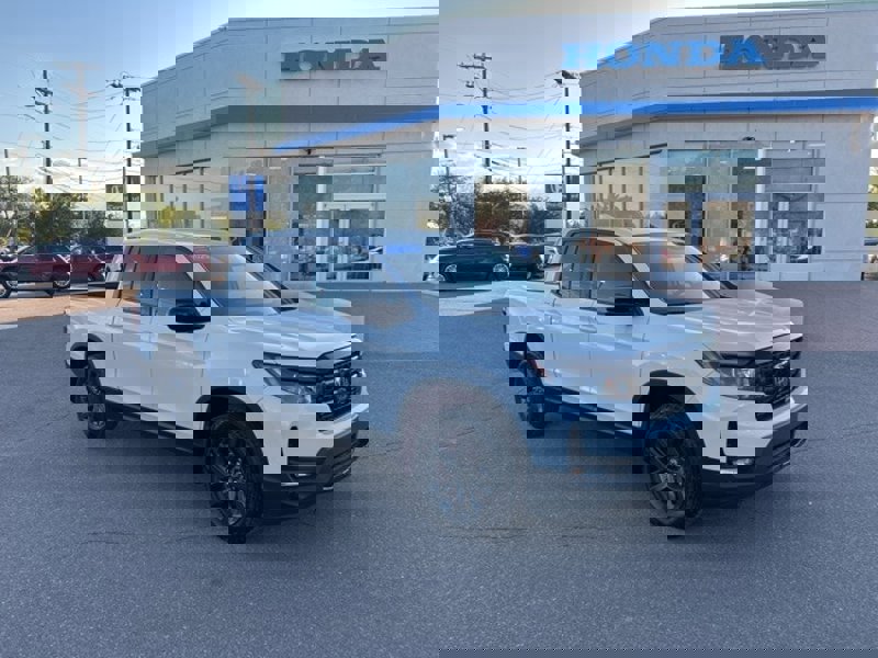 Certified 2025 Honda Ridgeline Sport image 1