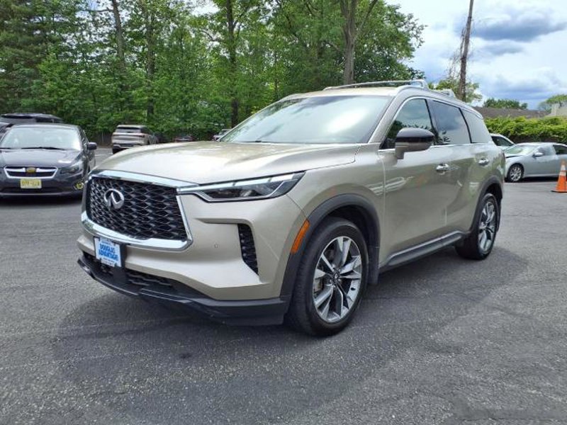 Certified 2025 INFINITI QX60 Luxe w/ Vision Package image 1