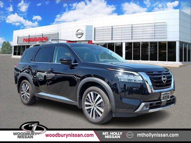 Certified 2022 Nissan Pathfinder Platinum w/ Cargo Package image 1