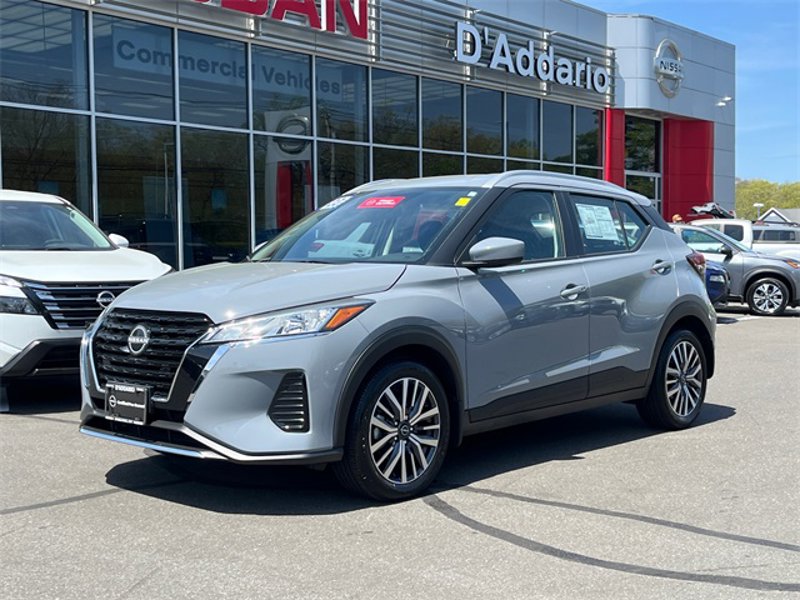Certified 2023 Nissan Kicks SV image 1