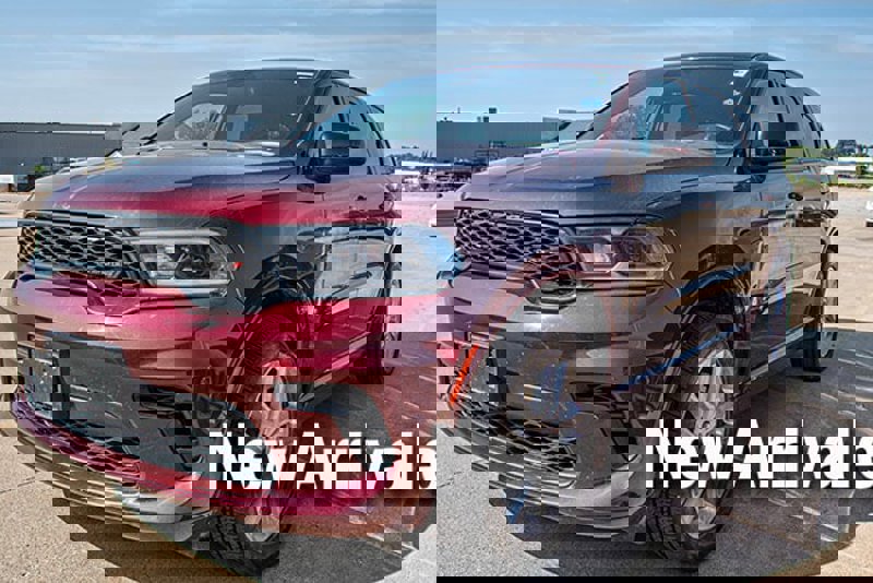 Used 2024 Dodge Durango GT image 1
