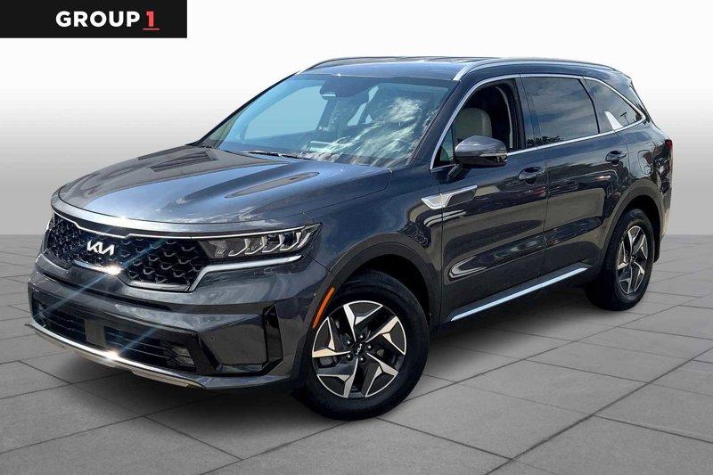 Certified 2023 Kia Sorento EX image 1