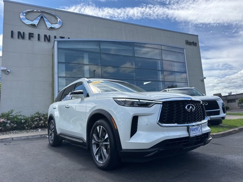 Certified 2024 INFINITI QX60 Luxe image 1
