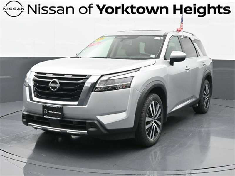 Certified 2023 Nissan Pathfinder Platinum image 1