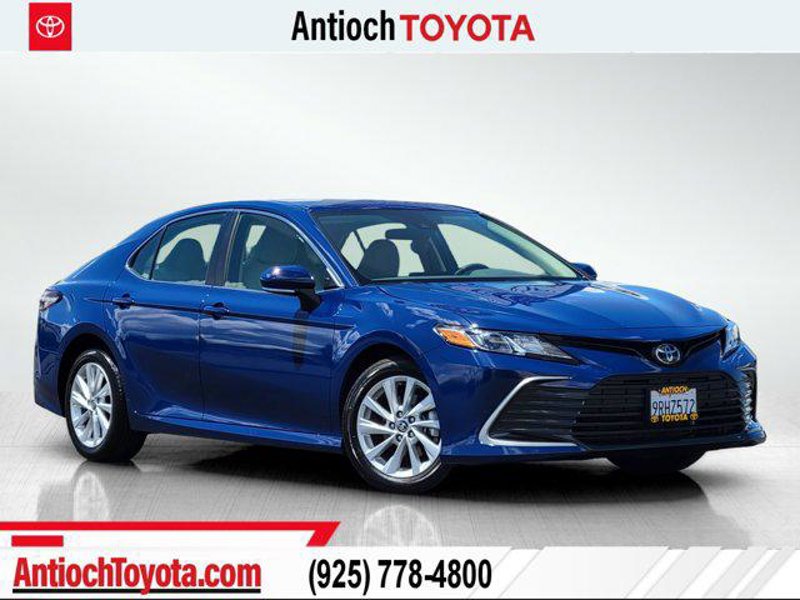 Certified 2024 Toyota Camry LE image 1