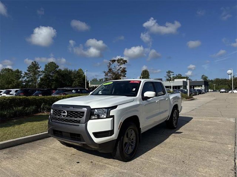 Certified 2025 Nissan Frontier SV image 1