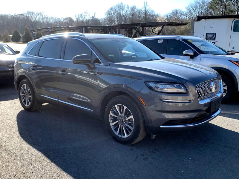 Used 2021 Lincoln Nautilus Reserve w/ Equipment Group 201A image 1