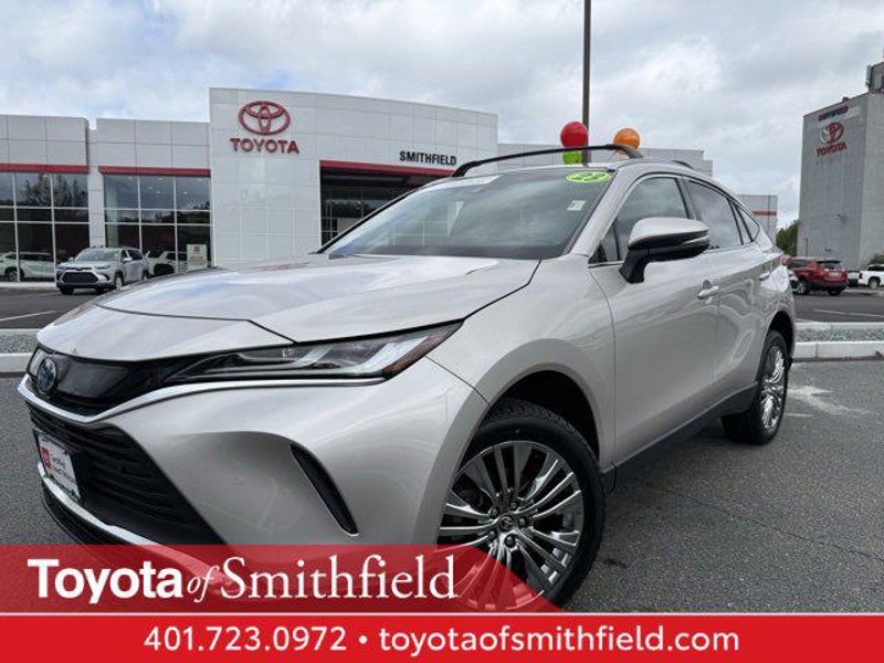 Certified 2023 Toyota Venza XLE image 1