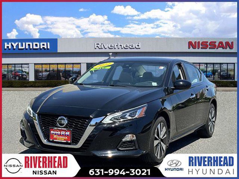 Certified 2022 Nissan Altima 2.5 SV image 1