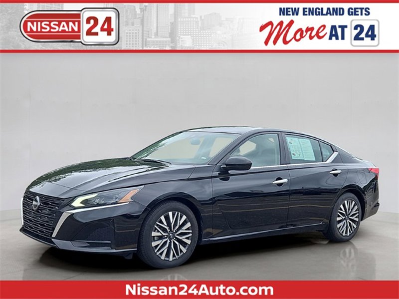 Certified 2023 Nissan Altima 2.5 SV image 1