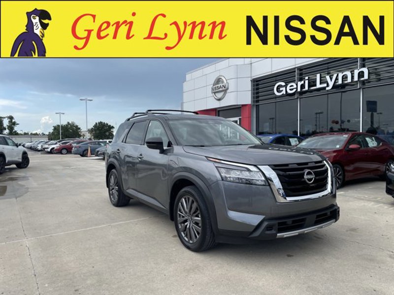 Certified 2024 Nissan Pathfinder SL w/ SL Premium Package image 1