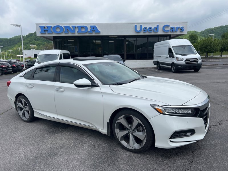 Certified 2019 Honda Accord Touring image 1