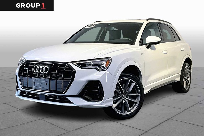 Certified 2025 Audi Q3 2.0T Premium image 1