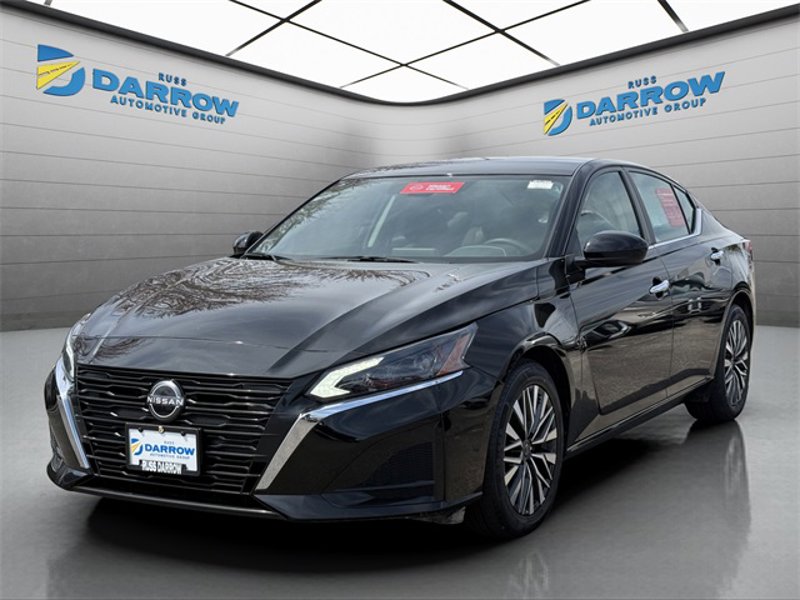 Certified 2023 Nissan Altima 2.5 SV image 1